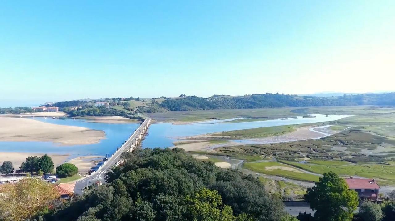 Apartamento Llerandi B: Céntrico y completamente reformado San Vicente De La Barquera Exterior foto