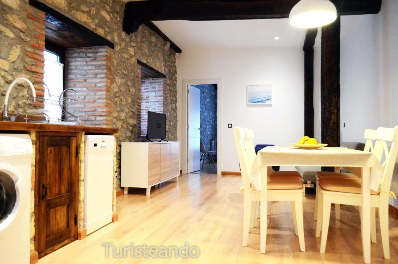 Apartamento Llerandi B: Céntrico y completamente reformado San Vicente De La Barquera Exterior foto